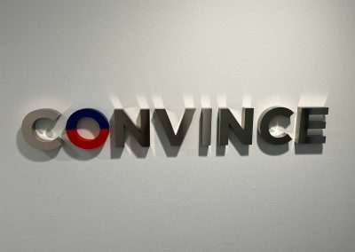 3D-Logo aus Edelstahl