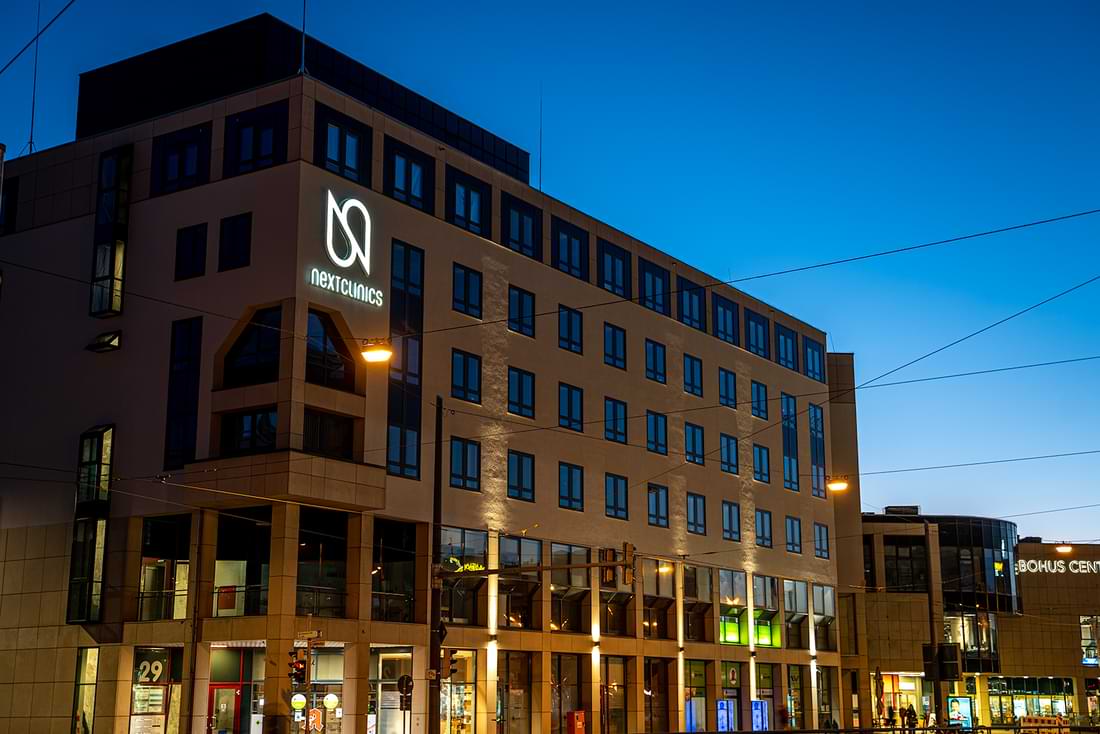 0079-LED-Leuchtschrift-und-Logo